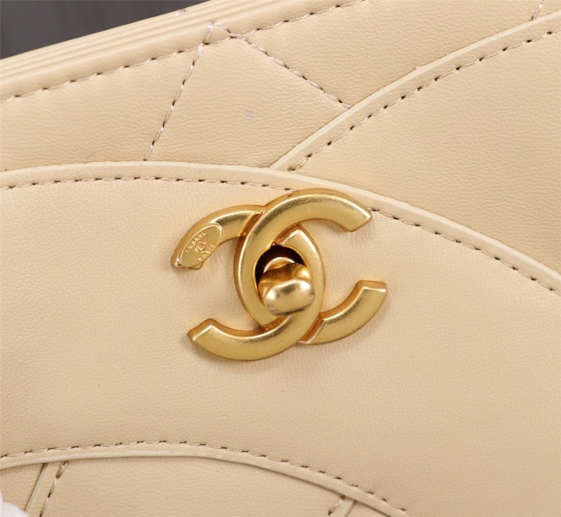 Ch**el shopping bags